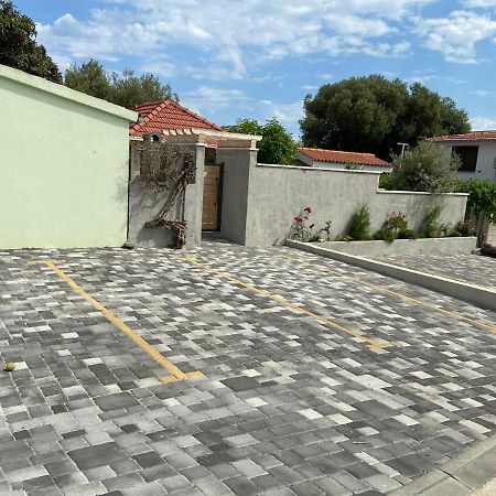 Apartmani Ortolio Viganj Exterior foto