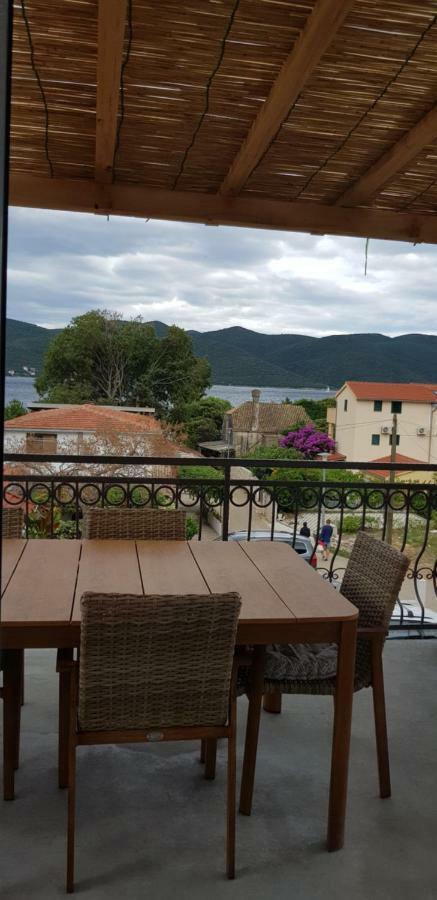 Apartmani Ortolio Viganj Exterior foto